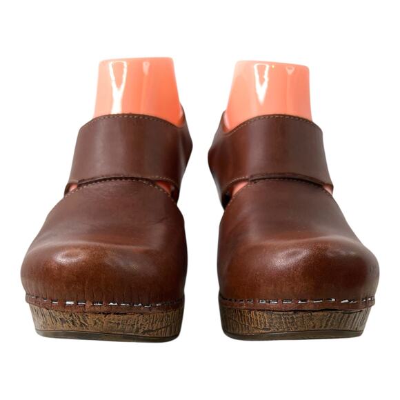 DANSKO Riley Cut Out Slingback Clog Platform Heels in Brown Leather W 8.5–9 - Picture 7 of 13